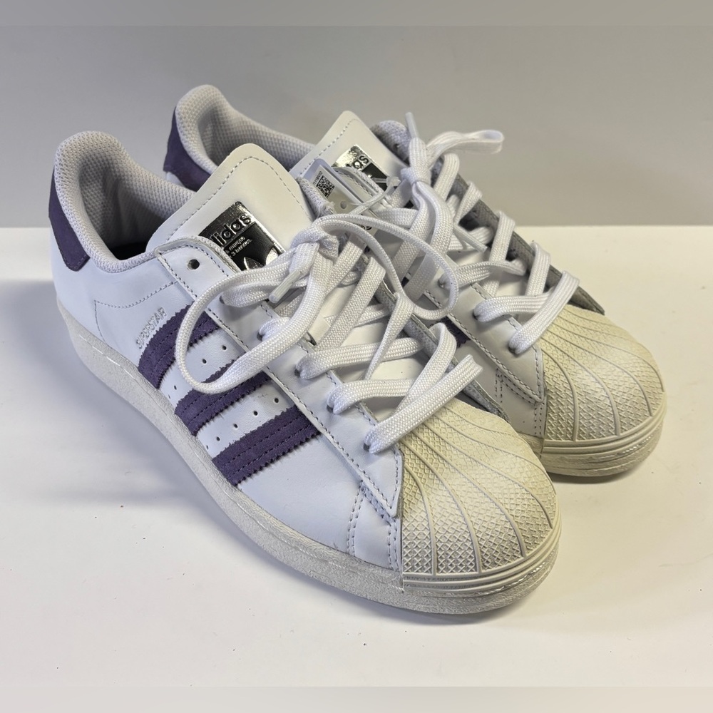 Adidas Superstar white/violet sneaker size 7.5